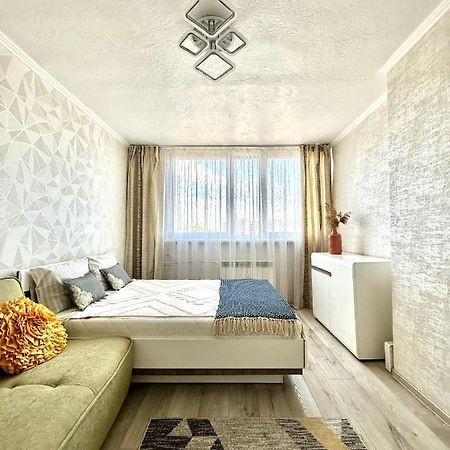 Ochota Apartment ワルシャワ エクステリア 写真
