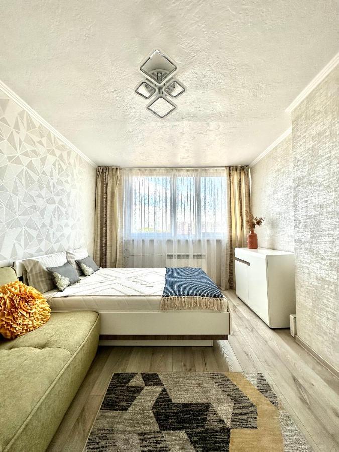 Ochota Apartment ワルシャワ エクステリア 写真